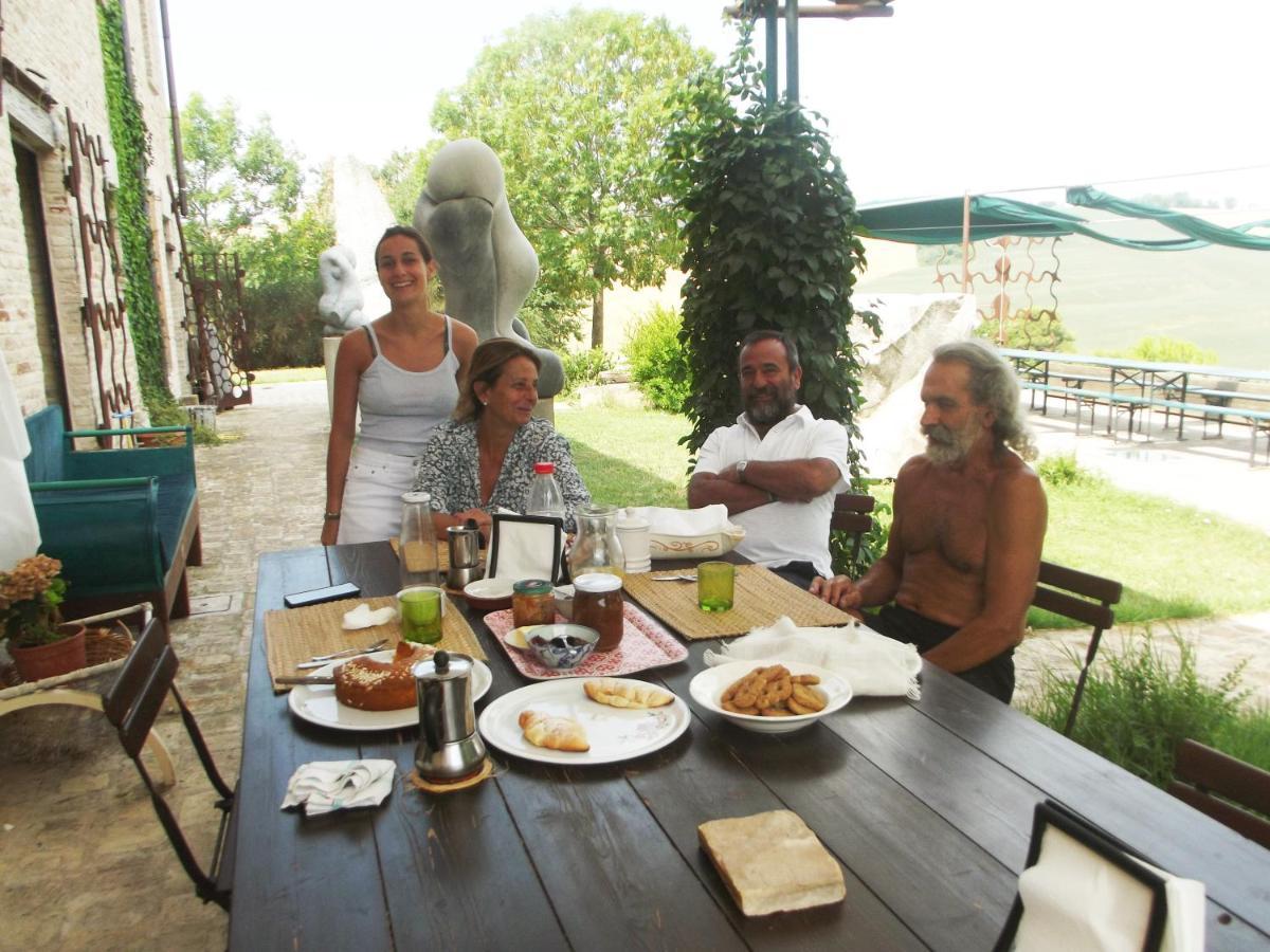 "La Casa Degli Ulivi Art B&B" Trecastelli Eksteriør billede