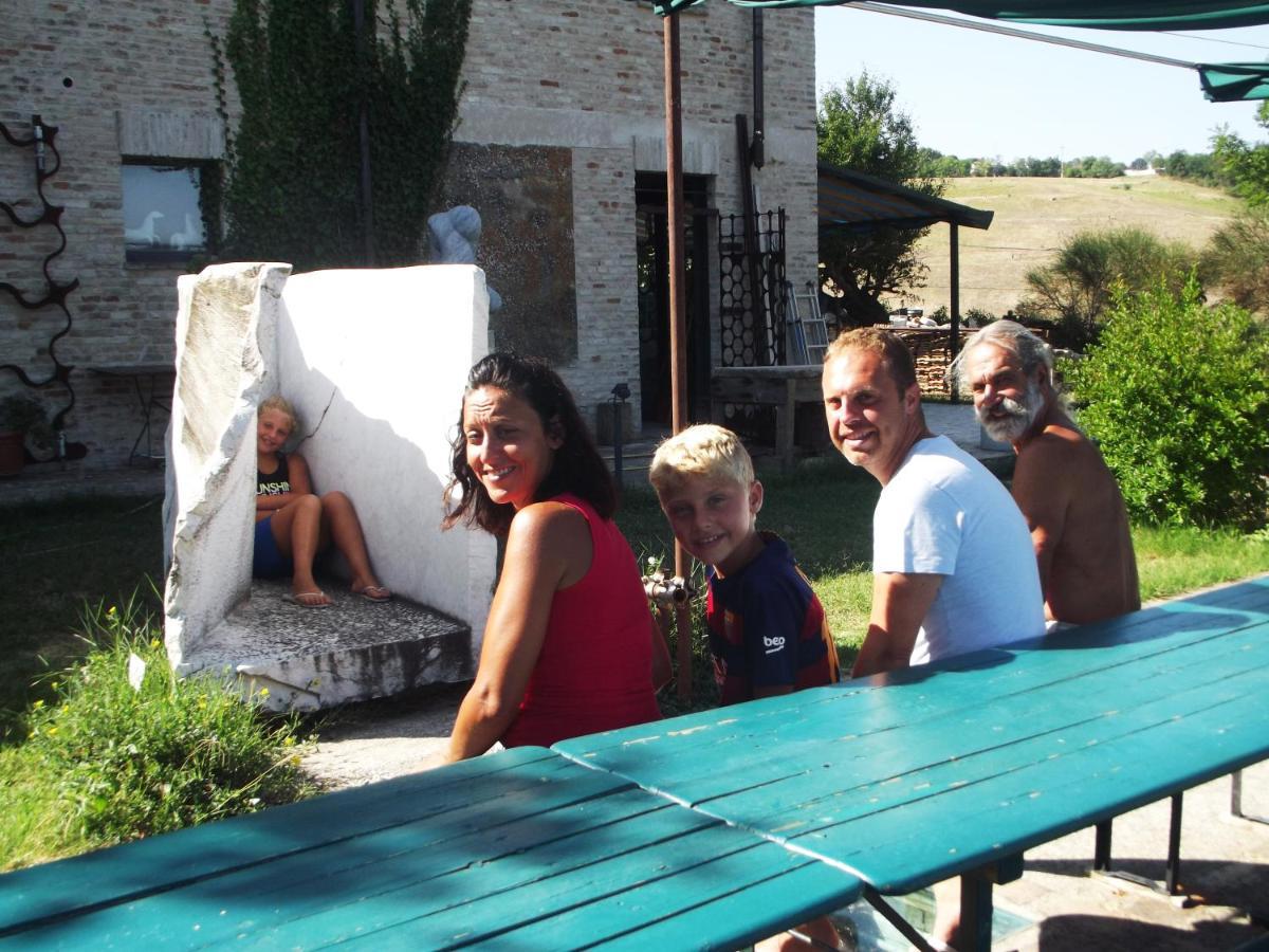 "La Casa Degli Ulivi Art B&B" Trecastelli Eksteriør billede